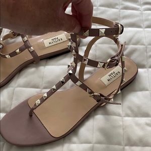 New! Kaitlyn Pan Studded rockstud  LeatherSandals